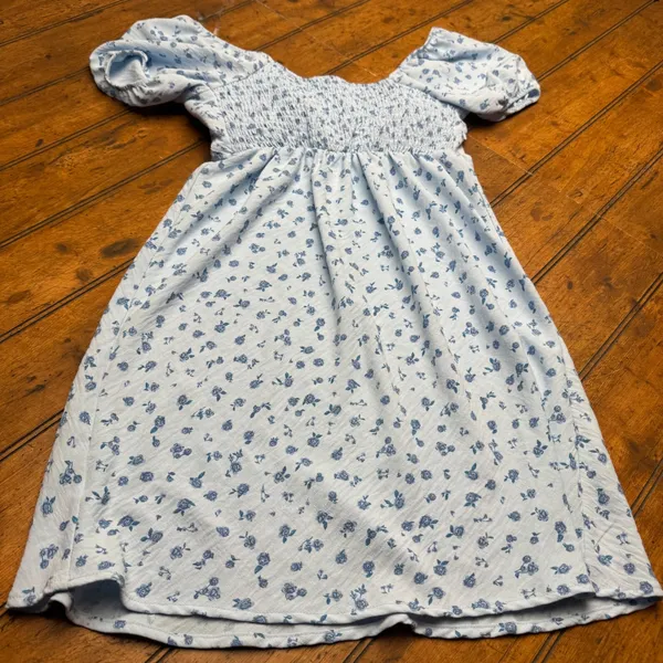 No‎ Boundaries Light Blue Ditsy Floral Puff Sleeve Smocked Mini Dress Small - Image 3