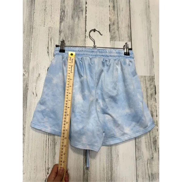 Blue shorts size medium - Image 5