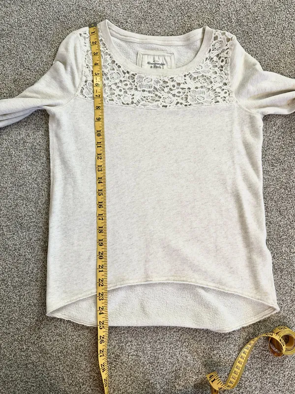 Abercrombie & Fitch Lace Crewneck Sweatshirt Cream Small - Image 8