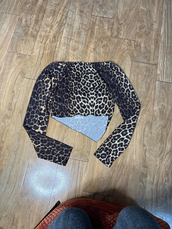 Leopard Print Long-Sleeve Women’s Top - Brown/Black - Image 2