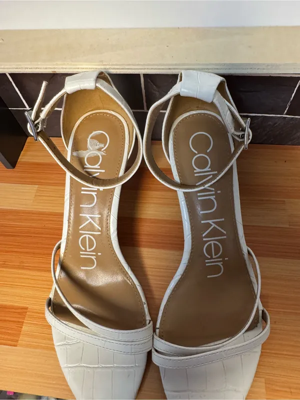 Calvin Klein Ivory Croc-Texture Ankle-Strap Heels - Image 2