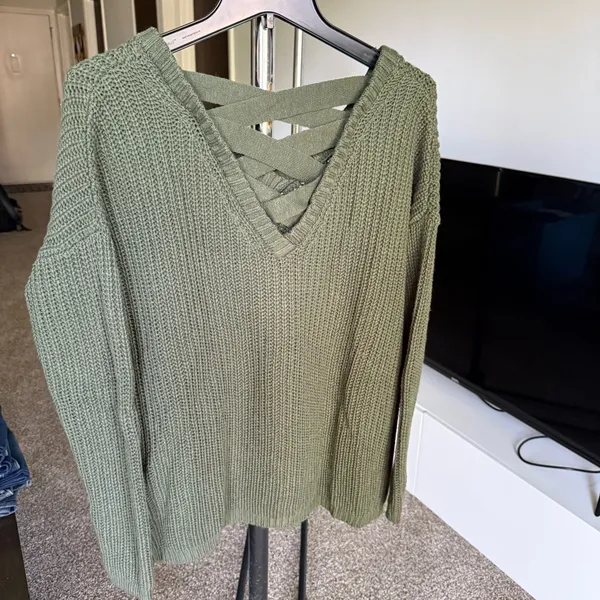 Women's V-Neckline and distinctive criss cross top - Image 2