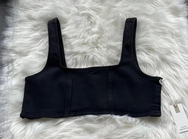 Good American Black Compression Denim Sports Bra - Image 5