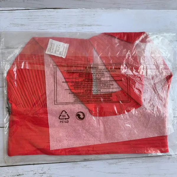 NWT Callahan Knitwear Mimi Ribbed Cropped Halter Tank Top in Red‎ - Image 5