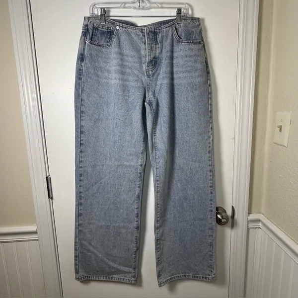 Edikted Wide Leg Jeans Women’s L Light Wash High Rise Button Fly Denim - Image 4