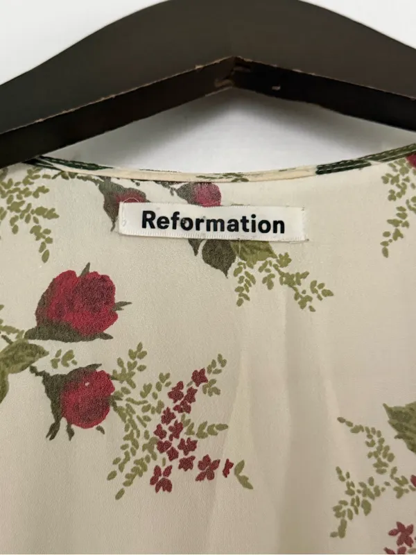 Reformation Allesandra Wrap Dress in Rose Print - Image 4