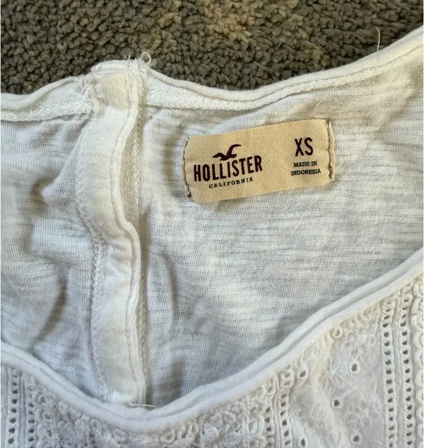 Hollister Crop Top - Image 2