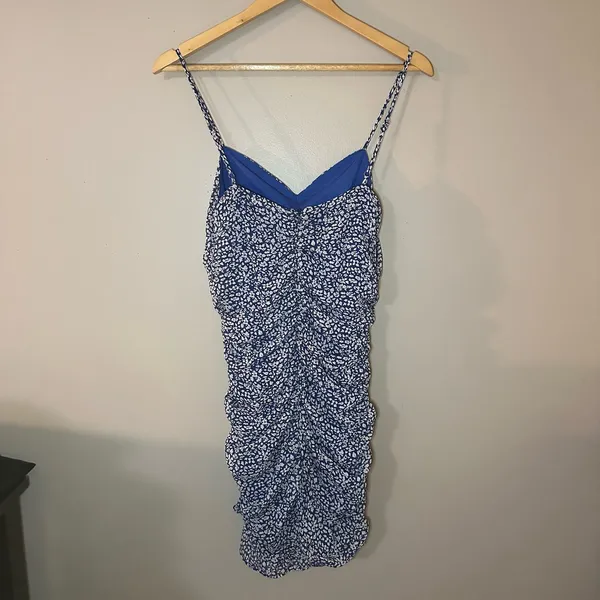 Lulu‘s Walk the Walk Blue Floral Print Ruched Bodycon Mini Dress Size M - Image 7