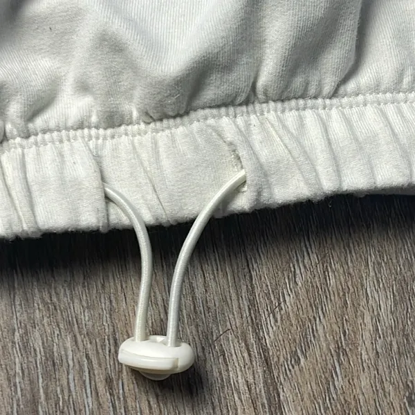 PacSun Pacific Sunwear White Cropped Sweatshirt - Image 6
