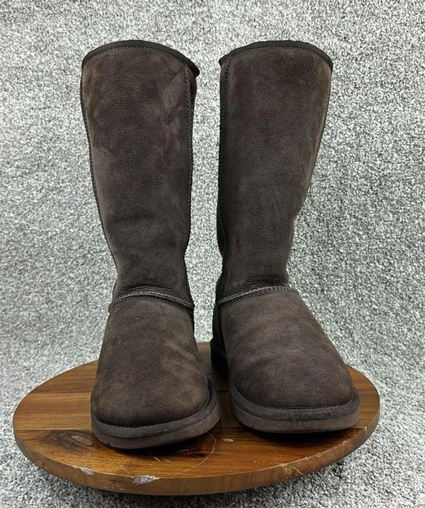 Ugg boots women’s size 6 - Image 5