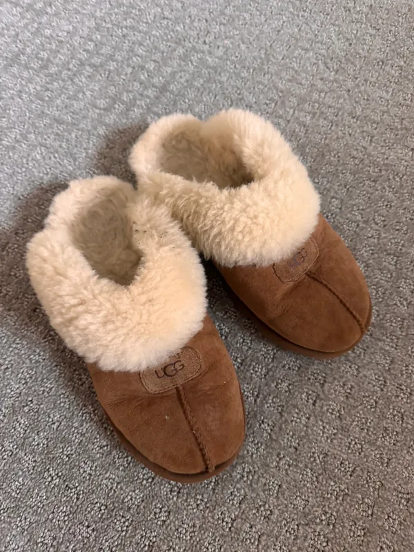UGG slippers - Image 8