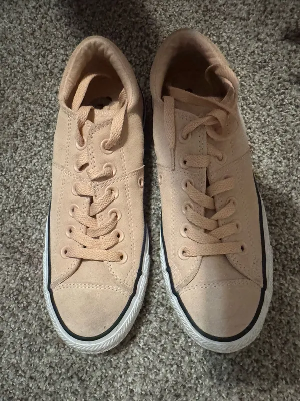 Women’s Converse - Image 5