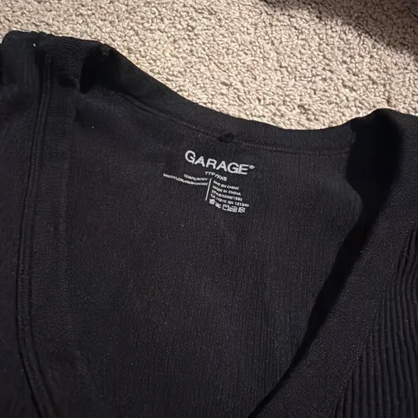 Garage Ribbed Black Top Crop - Image 3