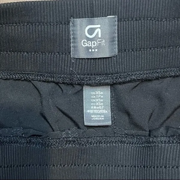 GapFit Black Shorts - Image 2