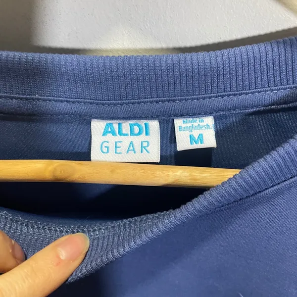 Aldi Gear Womens‎ Blue Crewneck Sweatshirt Rainbow Sleeve Logo Tie Front Medium - Image 4