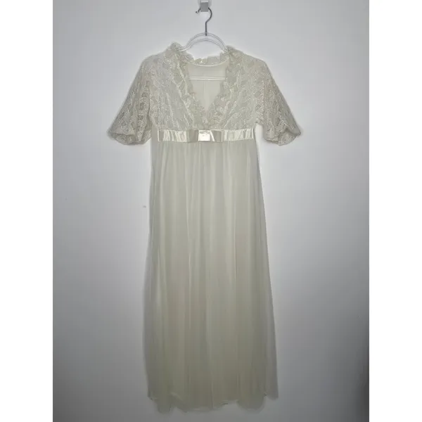 American Vintage 1970s Ivory Lace Chiffon Bridal Robe Gown Unbranded Small P - Image 16