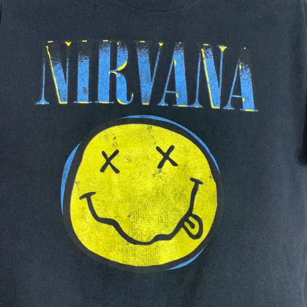 Nirvana Shirt unisex Medium Kurt Cobain Smiley Face Logo Grunge Rock Band Tee - Image 2