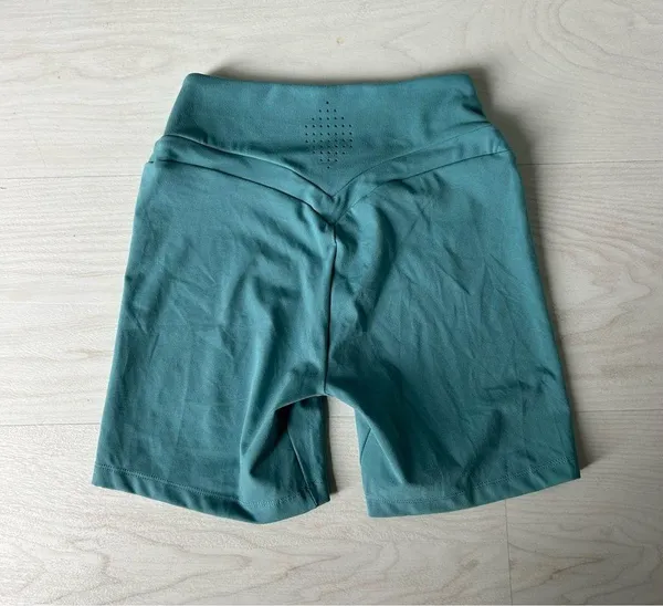 Gymshark X Whitney Simmons Teal Biker Cycling Shorts Modest Shorts Size Medium - Image 3