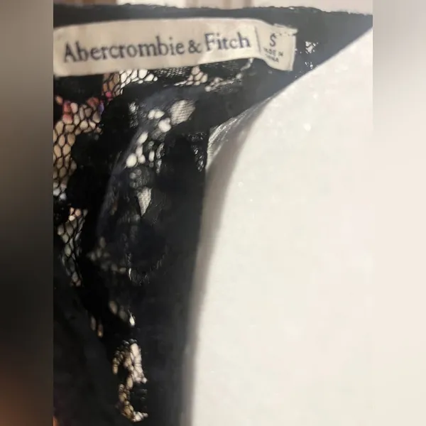 Abercrombie & Fitch Black Lace Long Sleeve Top Womens Size Small - Image 2