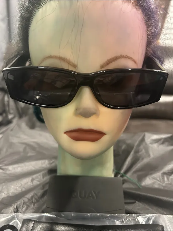 Quay Australia Black Slim Rectangle Sunglasses - Image 5