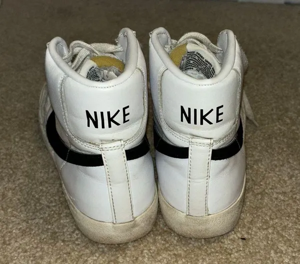 Nike Vintage Blazer Shoes - Image 2