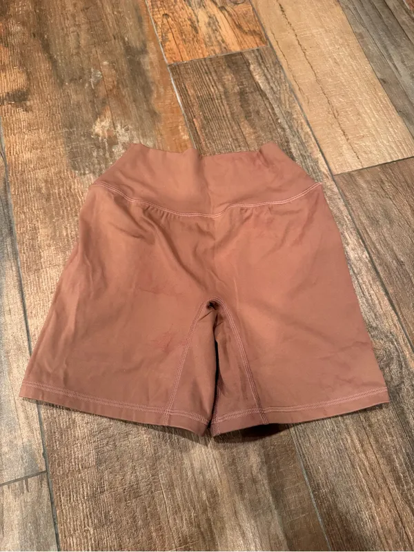 Alphalete Alphalux Wonder Shorts 6” - Image 3