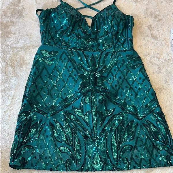 Lulu's Green Halter Bodycon‎ Dress - Image 8