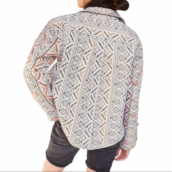ANTHROPOLOGIE Verb Kellianne Bohemian Rug Tasseled Shirt Jacket Size L NEW - Image 3