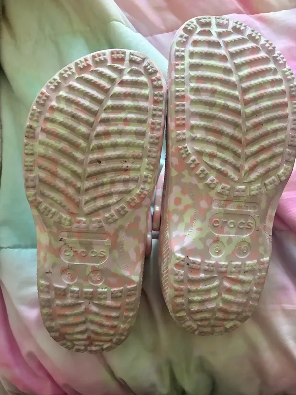 Crocs Classic Confetti Clog - Image 4