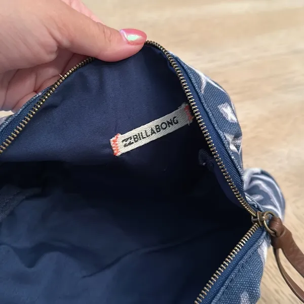 Billabong Zipper Pouch - Image 7