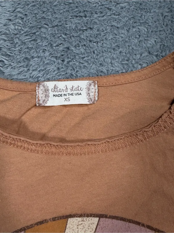 Altar’d state Here Comes The Sun Graphic Crop Tee XS - Image 5