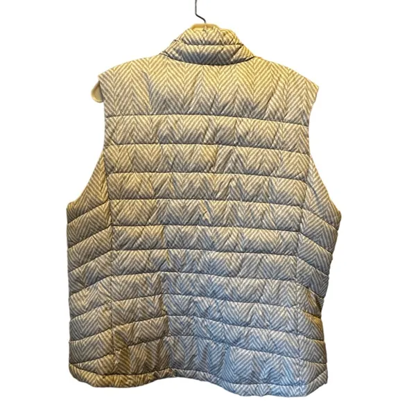 Gap‎ Puffer Vest - Image 3