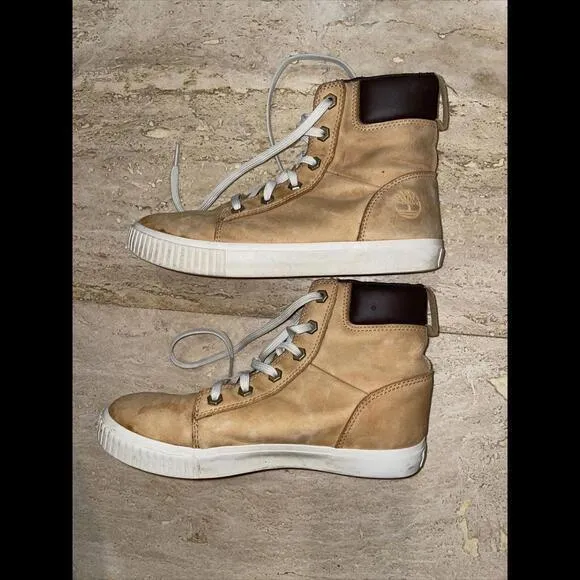 Timberland Women's Skyla‎ Bay Hiking Boot Size 7 - Image 10