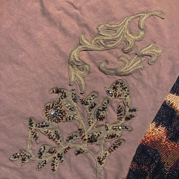 Buffalo David Bitton Vtg 90s Y2K baby doll graphic tee shirt tunic grunge beaded embroidered gold M - Image 2
