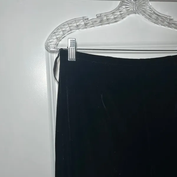 Studio JPR Womens Black Velvet Straight Leg Trousers Size M Dress Pants - Image 2