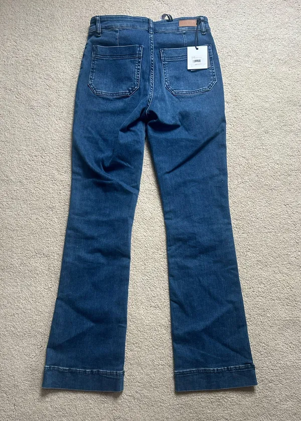 Lola Jeans Mid rise bootcut  - Image 2
