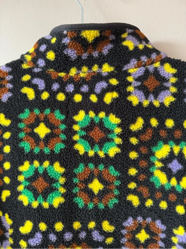 Urban Outfitters BDG Women’s Yosemite Granny Square Pattern Fleece Size Small - Image 8