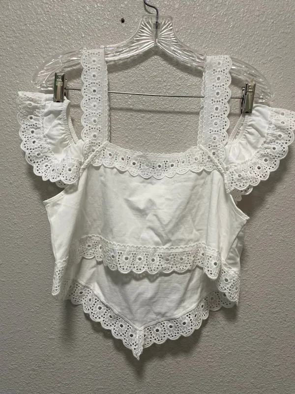 Zara White Eyelet Lace Crop Top with Scalloped Straps - Image 4
