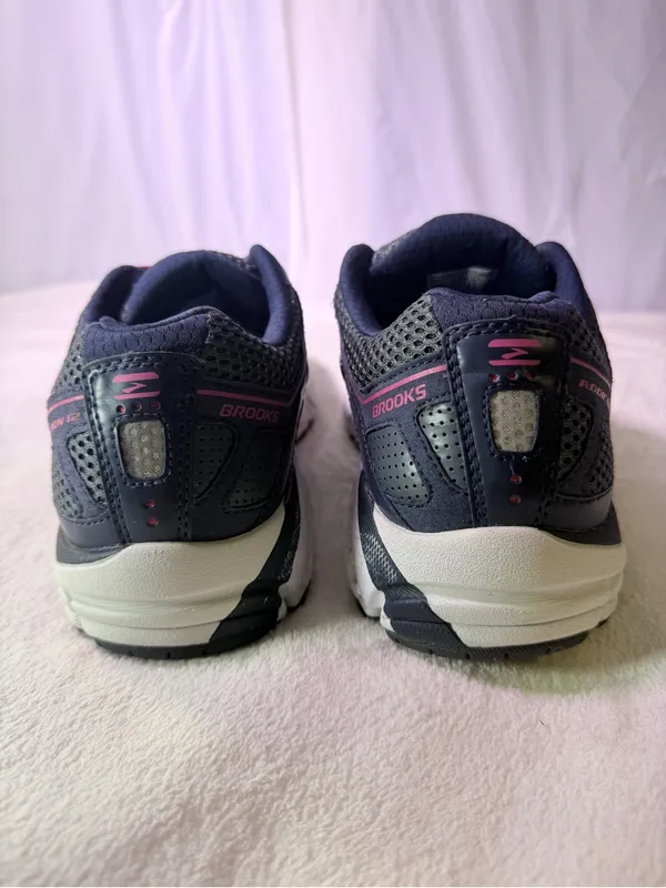 Brooks Women’s Navy and Magenta Athletic Running Shoe - Image 8