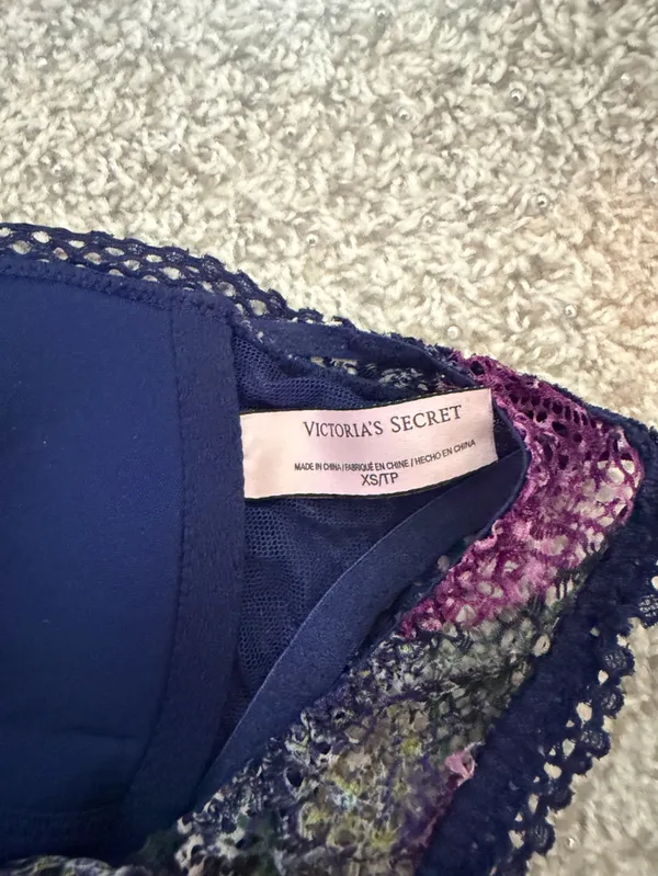 Victoria’s Secret Navy Floral Lace Racerback Bralette - Image 4