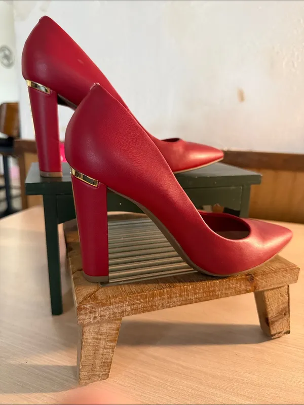Marc New York Red Leather Pointed Toe Leather Pumps - Image 2