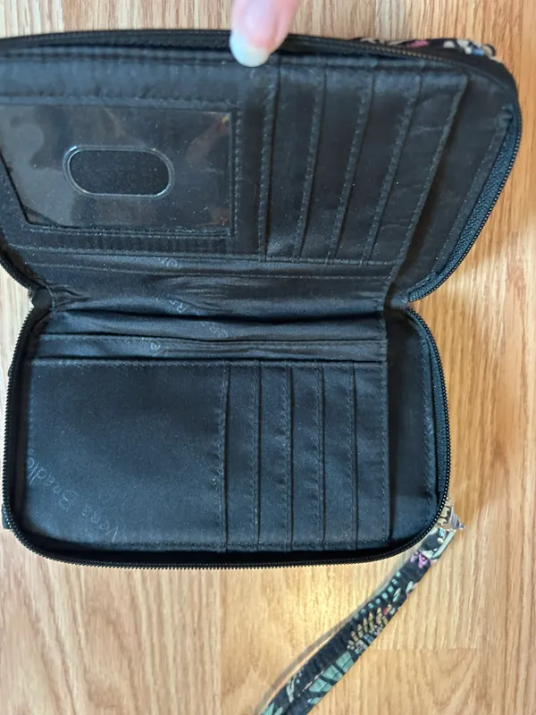 Vera Bradley Wallet Wristlet - Image 3