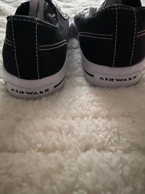 Airwalk Women’s Sneakers size 9 - Image 4