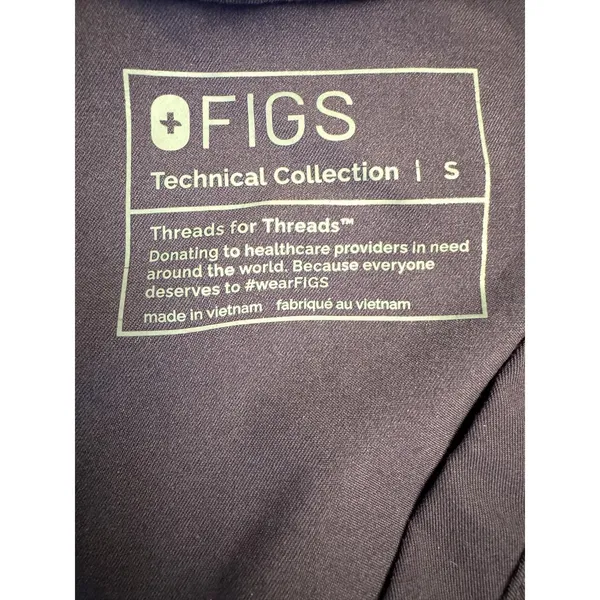 Figs women's purple scrub top size small - Image 3