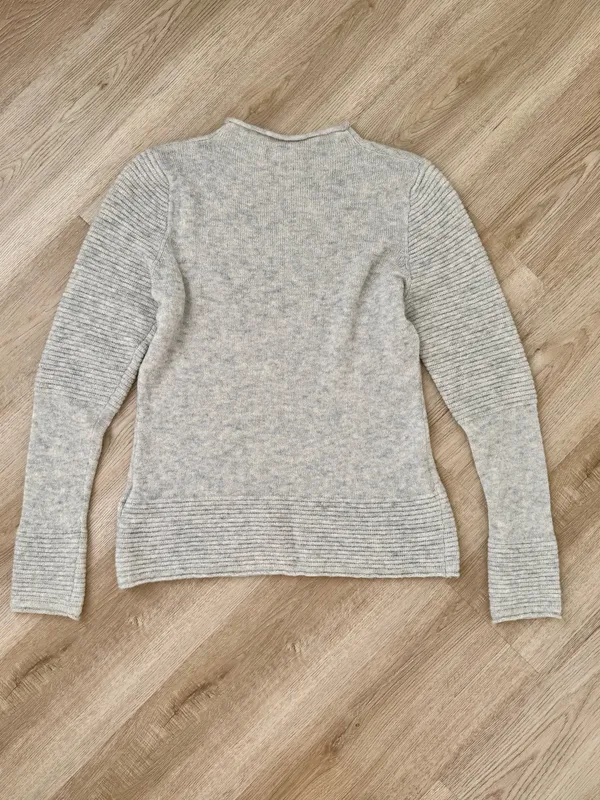 Banana Republic Merino Wool and Alpaca Blend Mock-Neck Sweater - Image 4