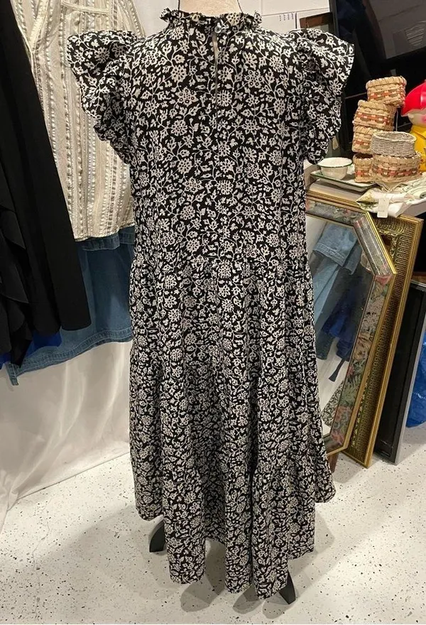 Adorable Black and white floral boho ruffle maxi dress pinch - Image 11