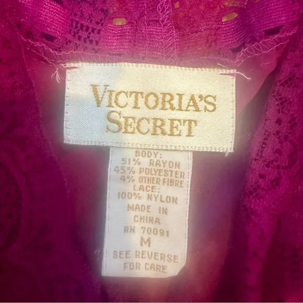 Vintage! Victoria’s Secret Gold Label Lace Lingerie! - Image 4