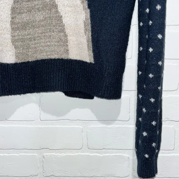 Abercrombie & Fitch Christmas Sloth Sweater - Image 8
