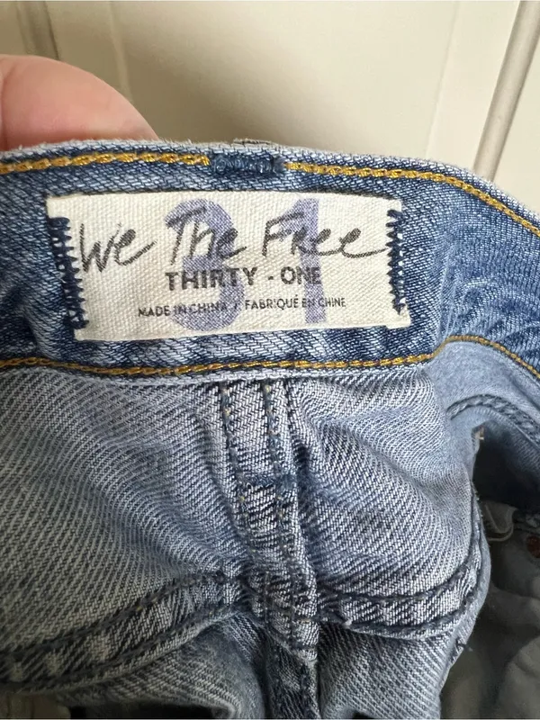 We The Free People Loving Good Vibrations Cutoff Denim Shorts Size 31 Excellent - Image 3
