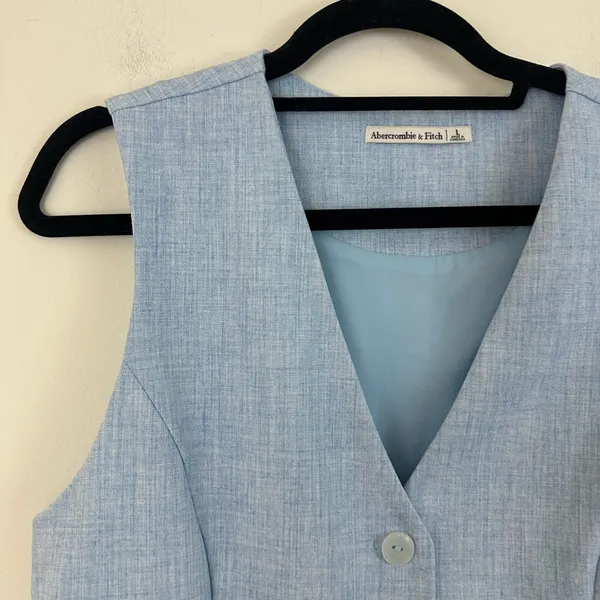 Abercrombie & Fitch Light Blue Mara Tailored Vest Button Front Size Large - Image 2